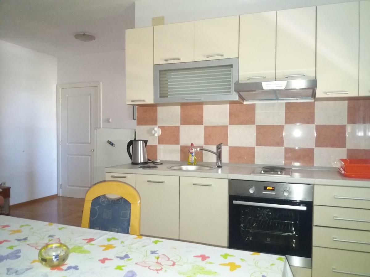 Apartments Erceg Омиш Экстерьер фото
