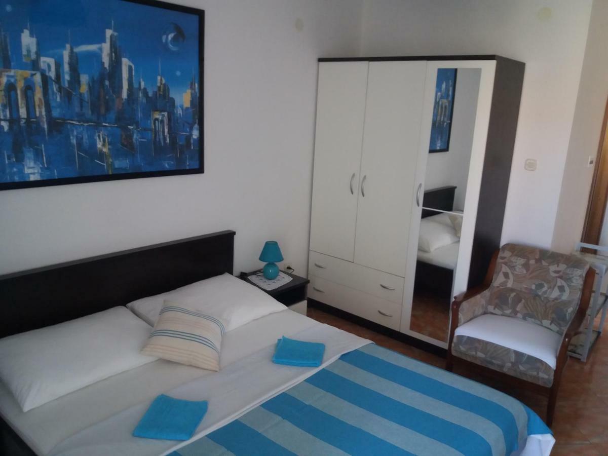 Apartments Erceg Омиш Экстерьер фото