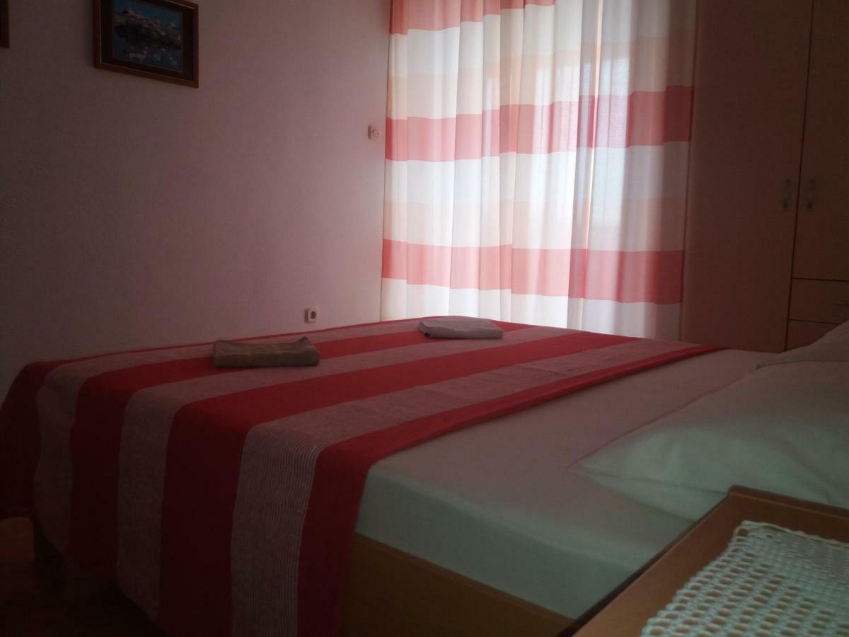 Apartments Erceg Омиш Экстерьер фото