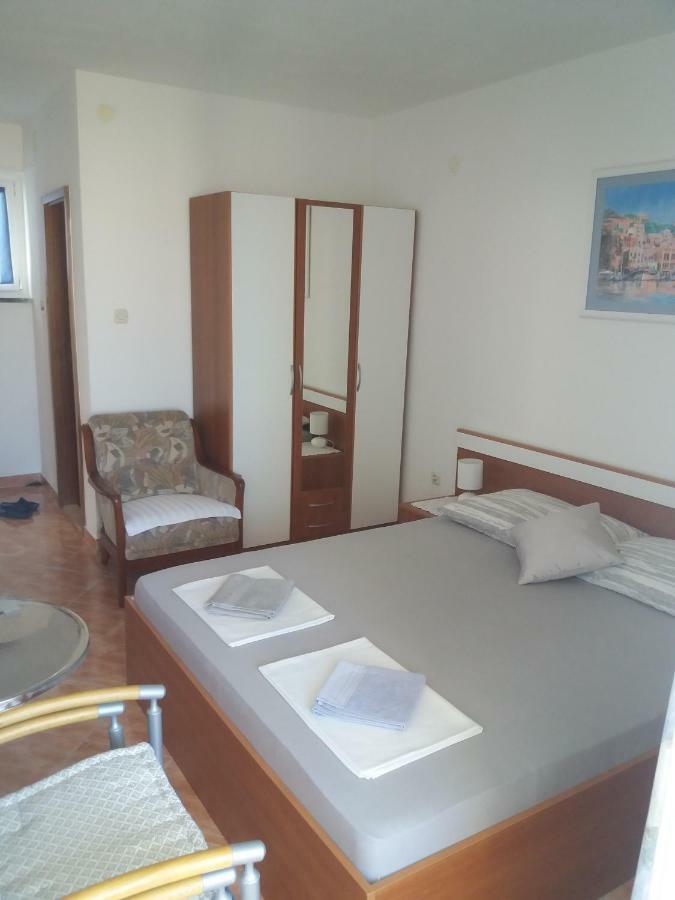 Apartments Erceg Омиш Экстерьер фото