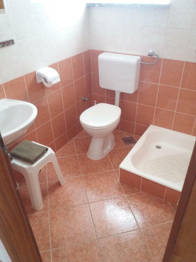 Apartments Erceg Омиш Экстерьер фото